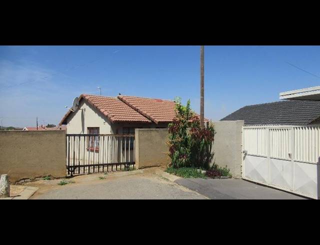 2 BEDROOM HOUSE FOR SALE IN NATURENA